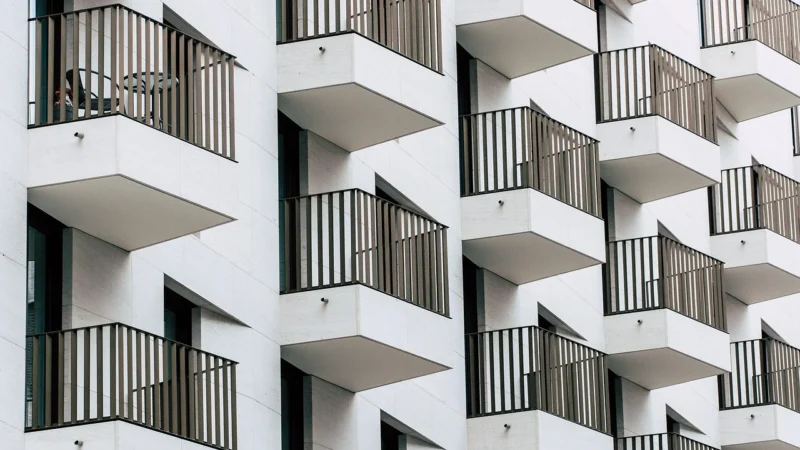 Eko Park Warszawa: apartamenty do wynajęcia — zieleń i komfort blisko centrum
